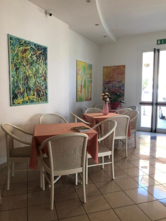 Hotel Alda Червія Екстер'єр фото